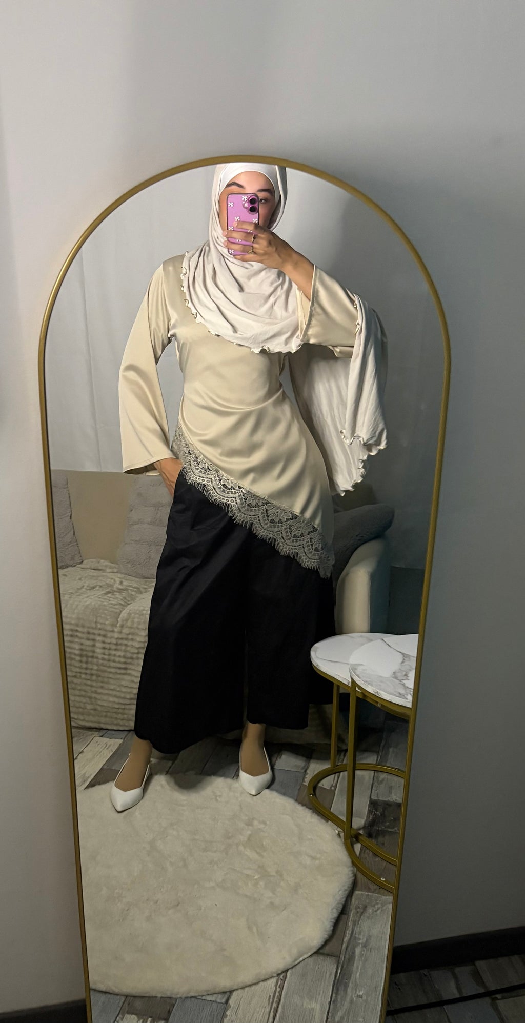 Haut en satin asymétrique beige